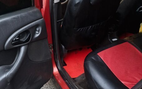 Ford Focus IV, 2000 год, 220 000 рублей, 9 фотография