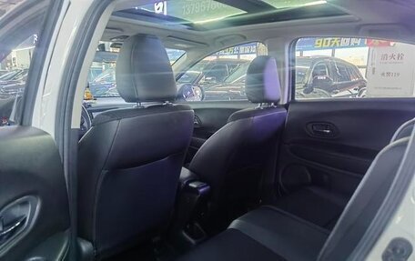 Honda Vezel, 2022 год, 1 440 000 рублей, 4 фотография