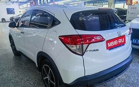 Honda Vezel, 2022 год, 1 440 000 рублей, 6 фотография