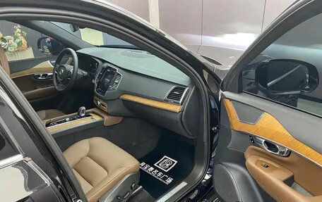 Volvo XC90 II рестайлинг, 2024 год, 6 750 911 рублей, 8 фотография