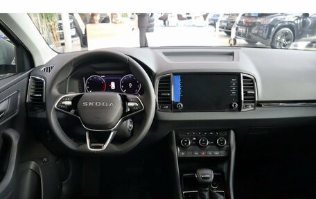 Skoda Karoq I, 2025 год, 4 199 000 рублей, 13 фотография