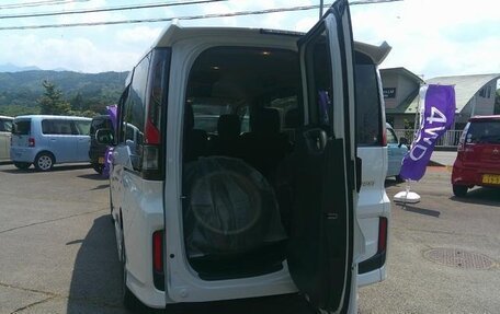 Honda Stepwgn IV, 2021 год, 2 390 666 рублей, 11 фотография