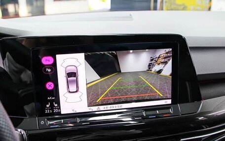 Volkswagen Golf VIII, 2022 год, 1 970 777 рублей, 12 фотография