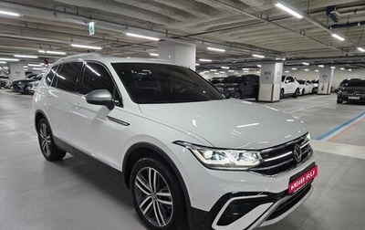 Volkswagen Tiguan II, 2022 год, 2 664 334 рублей, 1 фотография