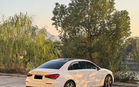 Mercedes-Benz A-Класс, 2022 год, 1 790 998 рублей, 4 фотография