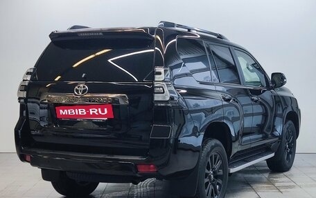 Toyota Land Cruiser Prado 150 рестайлинг 2, 2021 год, 7 877 000 рублей, 5 фотография