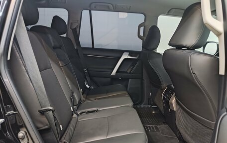 Toyota Land Cruiser Prado 150 рестайлинг 2, 2021 год, 7 877 000 рублей, 17 фотография