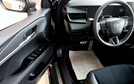 Toyota Camry, 2025 год, 4 990 000 рублей, 7 фотография