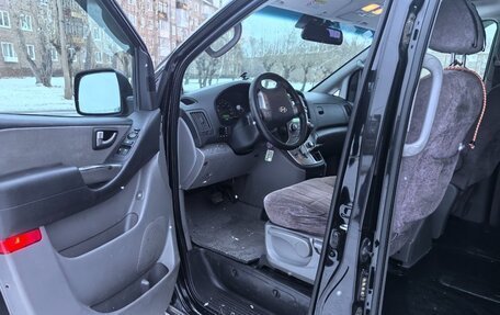 Hyundai Grand Starex Grand Starex I рестайлинг 2, 2014 год, 2 600 000 рублей, 6 фотография
