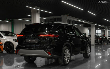 Toyota Highlander, 2025 год, 5 750 000 рублей, 4 фотография