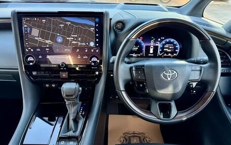 Toyota Alphard, 2024 год, 7 200 000 рублей, 21 фотография