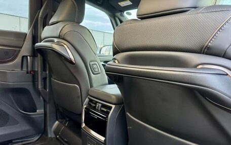 Toyota Alphard, 2024 год, 7 200 000 рублей, 16 фотография