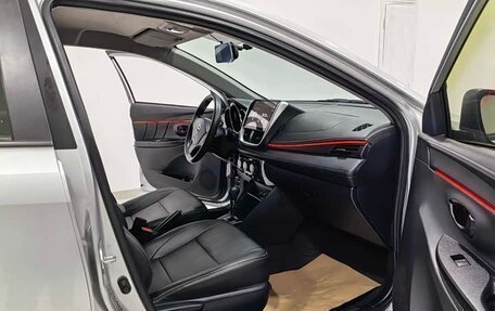 Toyota Yaris XP150 рестайлинг, 2021 год, 1 165 000 рублей, 10 фотография