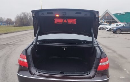 Mercedes-Benz E-Класс, 2010 год, 1 250 000 рублей, 4 фотография