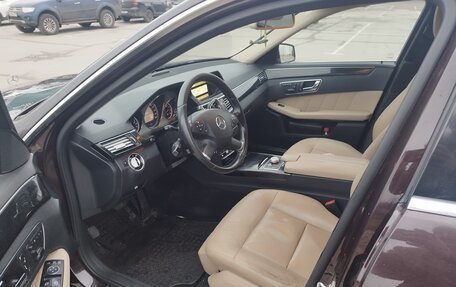 Mercedes-Benz E-Класс, 2010 год, 1 250 000 рублей, 11 фотография