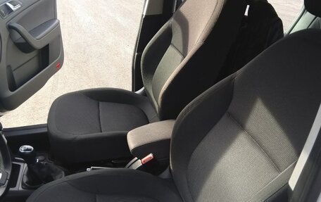 Skoda Yeti I рестайлинг, 2014 год, 900 000 рублей, 11 фотография