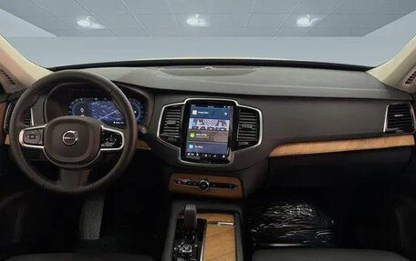 Volvo XC90 II рестайлинг, 2025 год, 6 957 000 рублей, 17 фотография