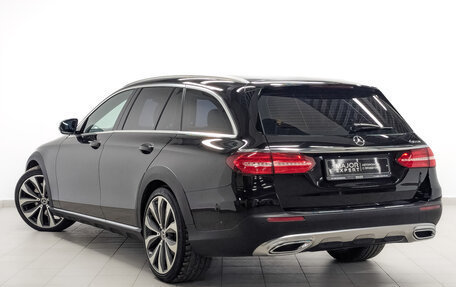 Mercedes-Benz E-Класс, 2017 год, 3 480 000 рублей, 7 фотография