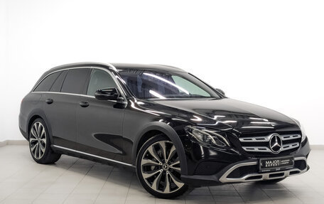 Mercedes-Benz E-Класс, 2017 год, 3 480 000 рублей, 3 фотография