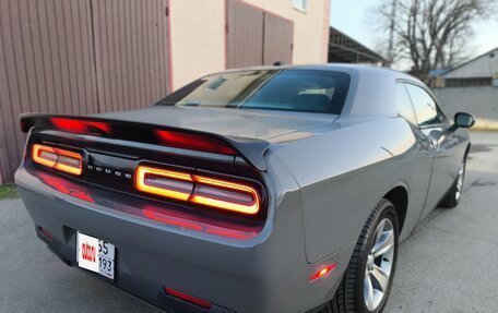 Dodge Challenger III рестайлинг 2, 2017 год, 2 950 000 рублей, 9 фотография