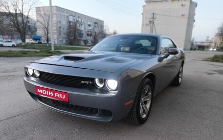 Dodge Challenger III рестайлинг 2, 2017 год, 2 950 000 рублей, 4 фотография