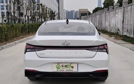 Hyundai Elantra, 2021 год, 1 345 000 рублей, 4 фотография