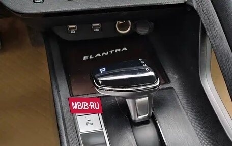 Hyundai Elantra, 2021 год, 1 345 000 рублей, 8 фотография