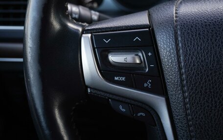 Toyota Land Cruiser 200, 2017 год, 5 665 000 рублей, 25 фотография