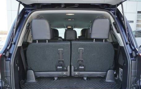 Toyota Land Cruiser 200, 2017 год, 5 665 000 рублей, 33 фотография