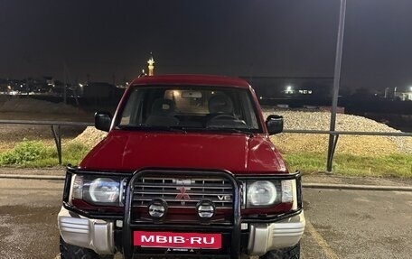 Mitsubishi Pajero III рестайлинг, 1993 год, 400 000 рублей, 2 фотография