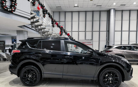 Toyota RAV4, 2019 год, 2 550 000 рублей, 5 фотография