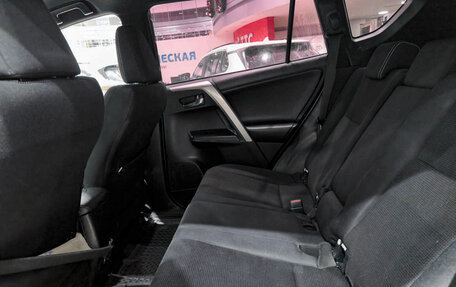 Toyota RAV4, 2019 год, 2 550 000 рублей, 15 фотография