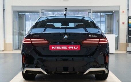 BMW 5 серия, 2025 год, 8 800 000 рублей, 6 фотография