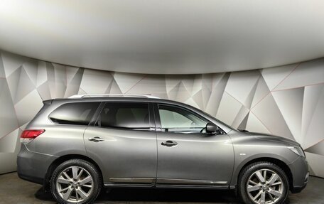 Nissan Pathfinder, 2016 год, 1 998 000 рублей, 5 фотография