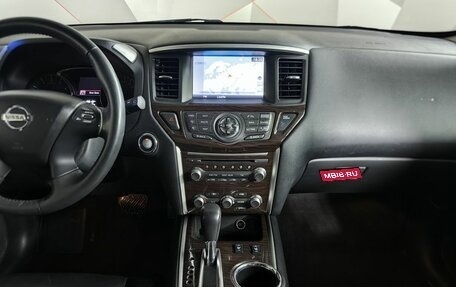 Nissan Pathfinder, 2016 год, 1 998 000 рублей, 13 фотография