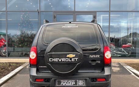 Chevrolet Niva I рестайлинг, 2016 год, 680 000 рублей, 6 фотография