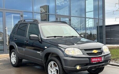Chevrolet Niva I рестайлинг, 2016 год, 680 000 рублей, 3 фотография