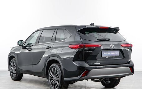 Toyota Highlander, 2025 год, 6 187 077 рублей, 2 фотография