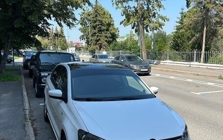 Volkswagen Polo VI (EU Market), 2012 год, 900 000 рублей, 1 фотография