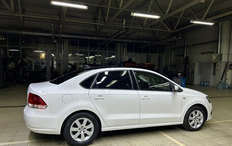 Volkswagen Polo VI (EU Market), 2012 год, 900 000 рублей, 4 фотография