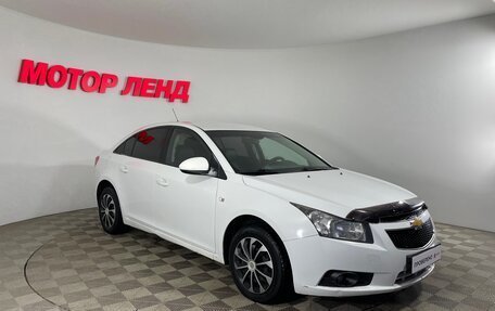 Chevrolet Cruze II, 2011 год, 679 000 рублей, 3 фотография