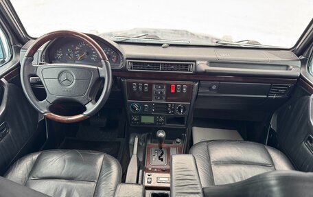 Mercedes-Benz G-Класс W463 рестайлинг _ii, 1999 год, 2 200 000 рублей, 10 фотография