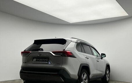 Toyota RAV4, 2021 год, 3 950 000 рублей, 5 фотография