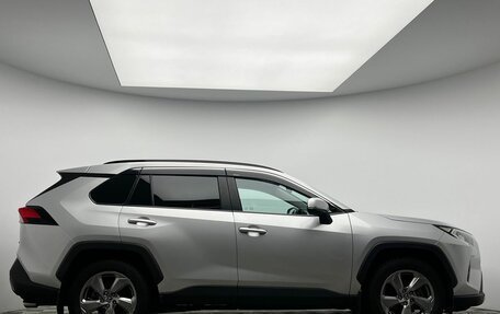 Toyota RAV4, 2021 год, 3 950 000 рублей, 4 фотография