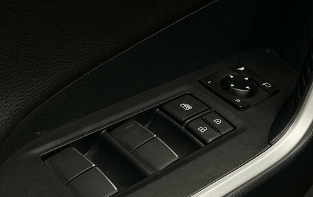 Toyota RAV4, 2021 год, 3 950 000 рублей, 18 фотография