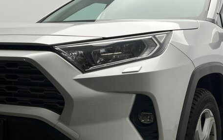 Toyota RAV4, 2021 год, 3 950 000 рублей, 9 фотография