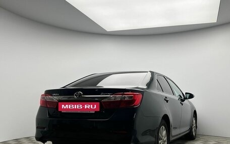 Toyota Camry, 2014 год, 1 390 000 рублей, 5 фотография