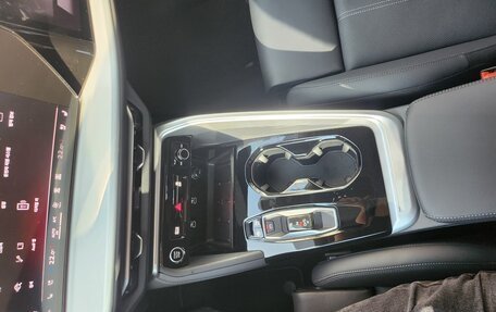 Audi Q5, 2025 год, 8 050 115 рублей, 11 фотография