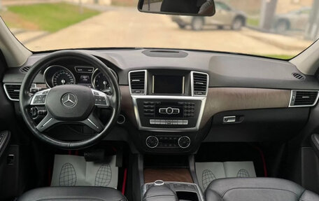 Mercedes-Benz M-Класс, 2015 год, 2 850 000 рублей, 12 фотография