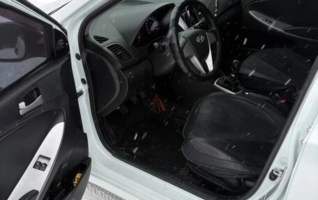 Hyundai Solaris II рестайлинг, 2014 год, 770 000 рублей, 5 фотография